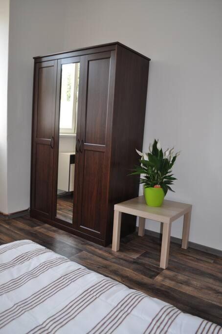Apartment In Praha 3 Bagian luar foto